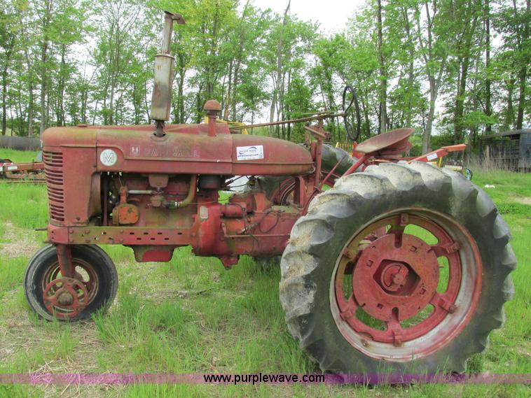 image for item K5041 International Farmall M tractor