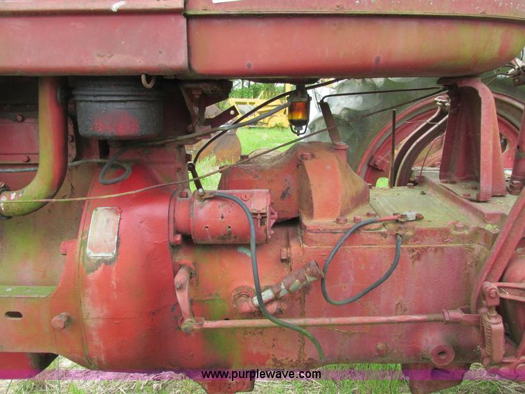 image for item K5041 International Farmall M tractor
