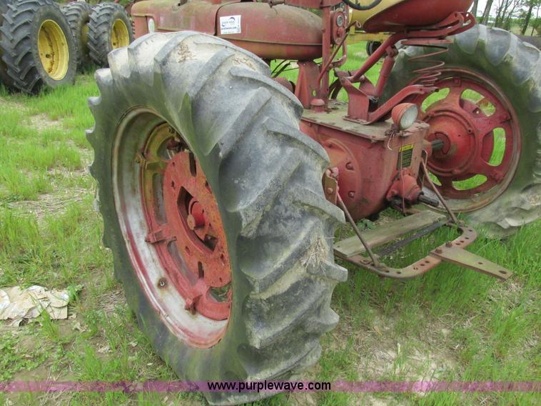 image for item K5041 International Farmall M tractor