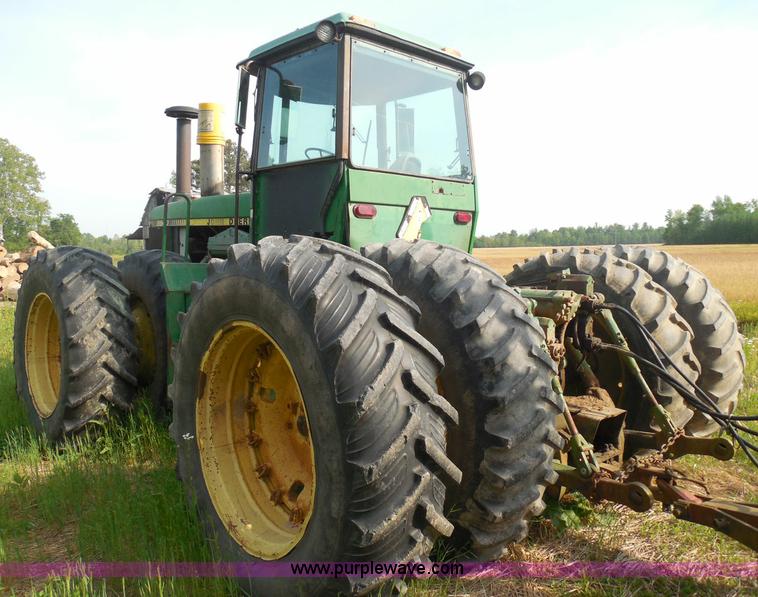 image for item K5042 1981 John Deere 8640H 4WD tractor
