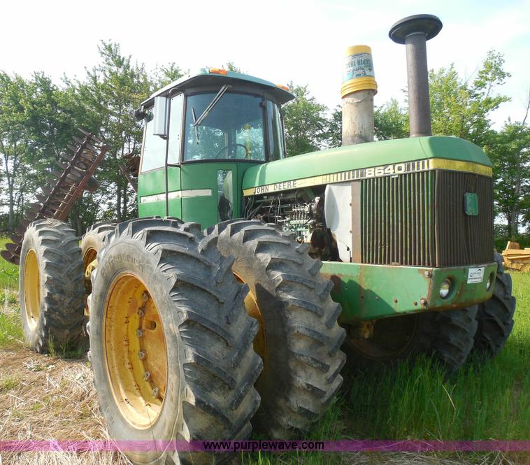 image for item K5042 1981 John Deere 8640H 4WD tractor