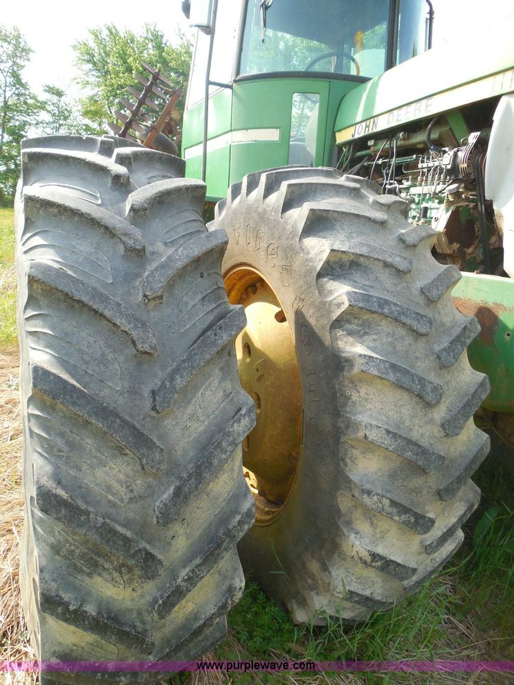 image for item K5042 1981 John Deere 8640H 4WD tractor