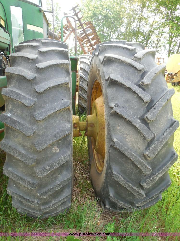 image for item K5042 1981 John Deere 8640H 4WD tractor