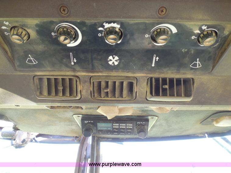 image for item K5042 1981 John Deere 8640H 4WD tractor