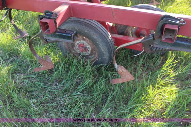image for item K6799 Case IH 4800 field cultivator