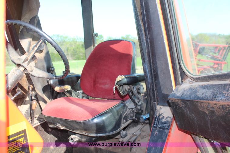 image for item K6801 1980 Allis Chalmers 7060 tractor