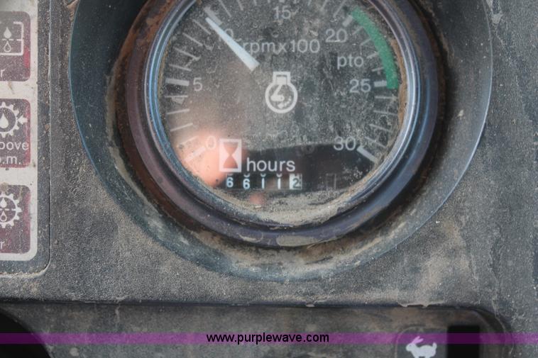 image for item K6801 1980 Allis Chalmers 7060 tractor