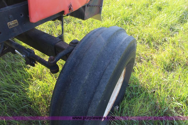 image for item K6801 1980 Allis Chalmers 7060 tractor