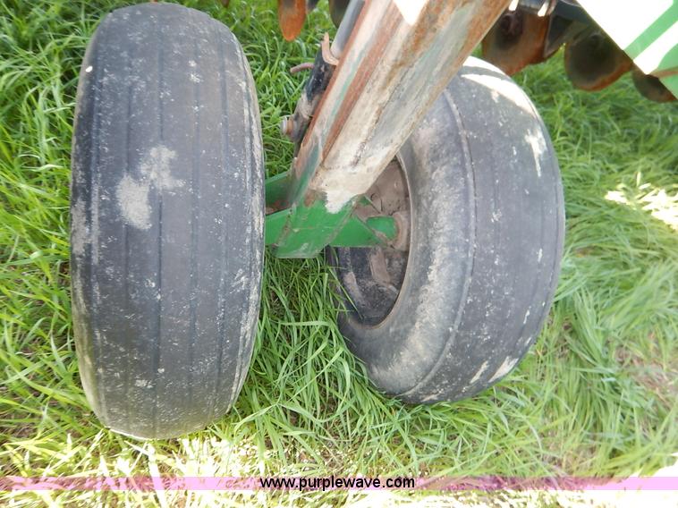 image for item K6817 Great Plains Solid Stand 15 grain drill