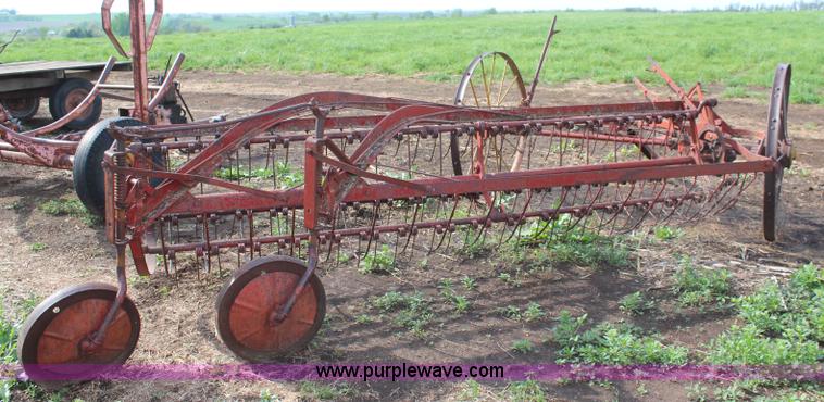 image for item K6862 International side delivery rake