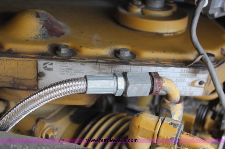 image for item K6948 1993 Ag-Chem RoGator 664 self-propelled sprayer