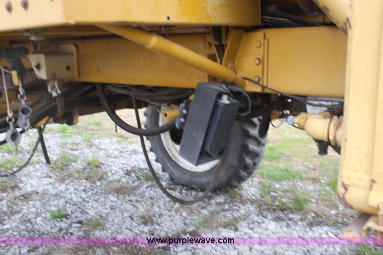 image for item K6948 1993 Ag-Chem RoGator 664 self-propelled sprayer