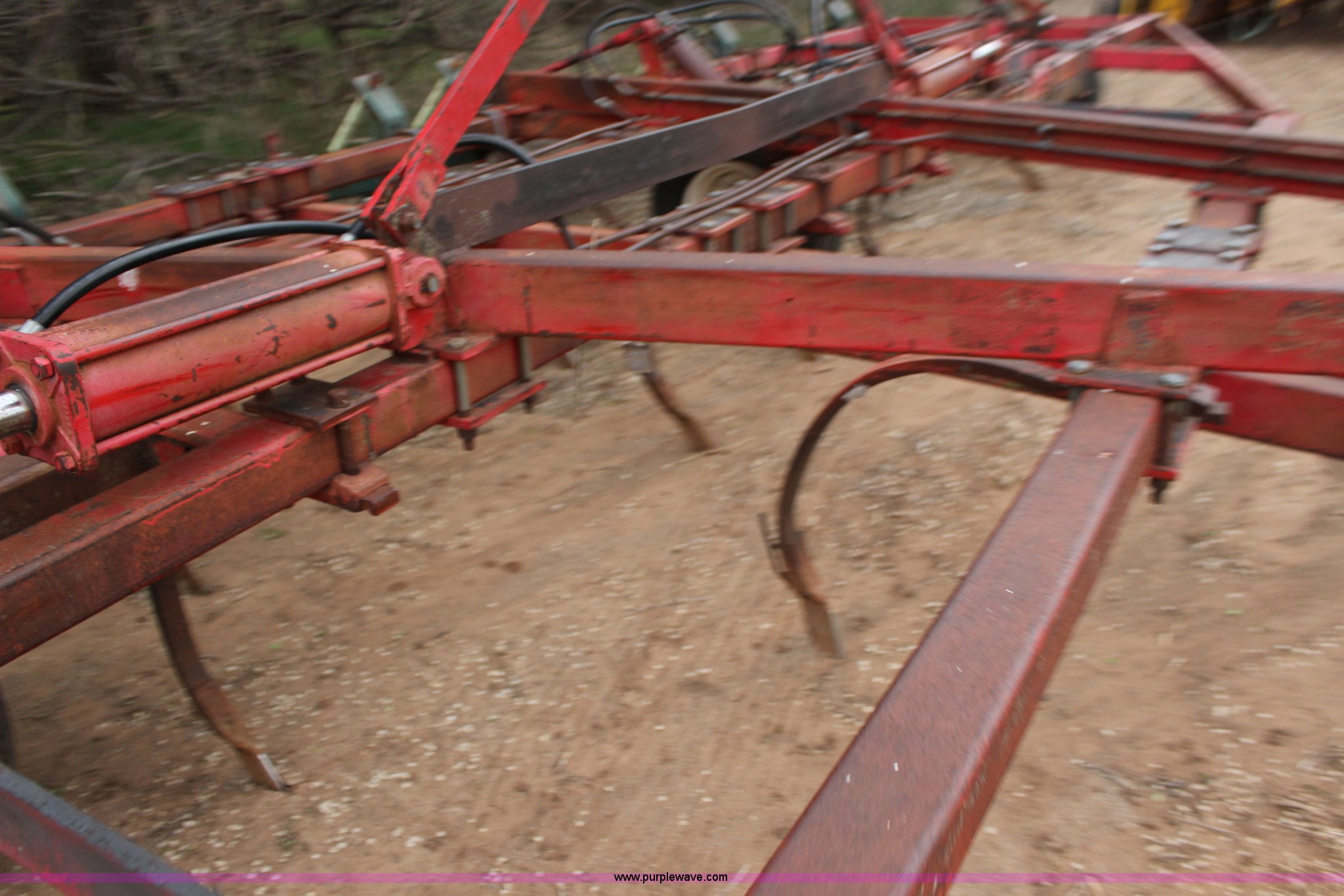 MasseyFerguson 128 chisel plow with anhydrous points in Hazelton, KS Item F7700 sold Purple