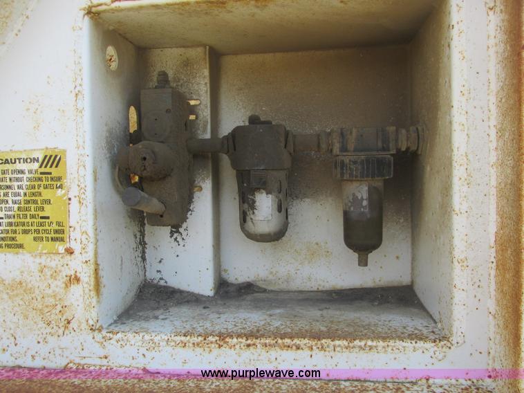 image for item A8790 1989 Ranch belly dump trailer