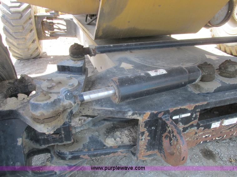 image for item A8791 1999 Grove MZ66DXT boom lift