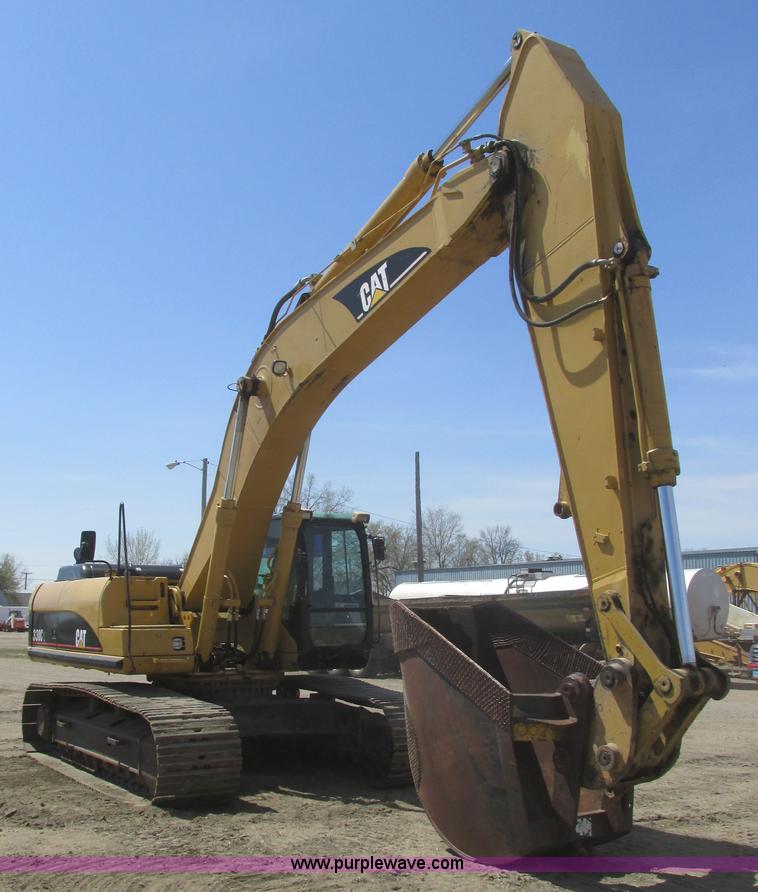 image for item A8792 2003 Caterpillar 330C L excavator