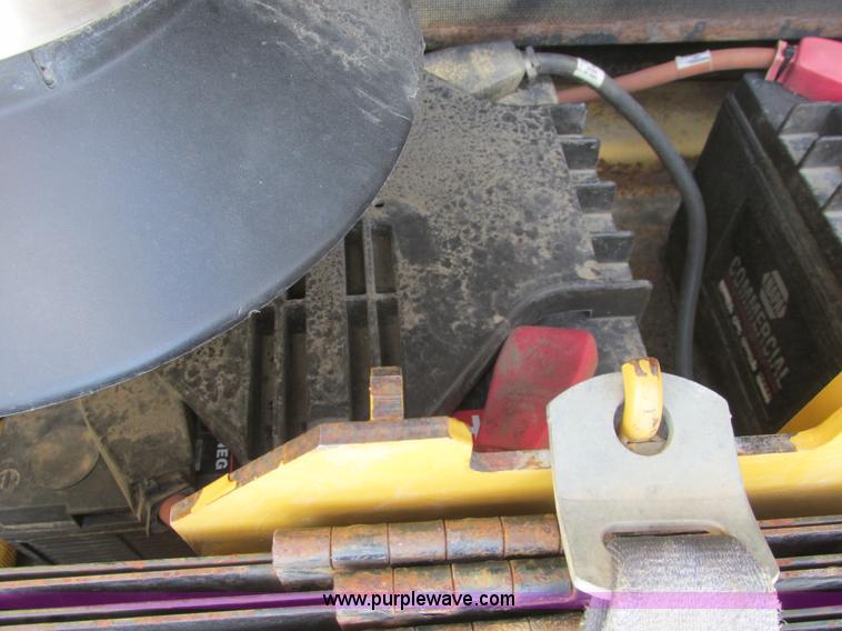 image for item A8792 2003 Caterpillar 330C L excavator