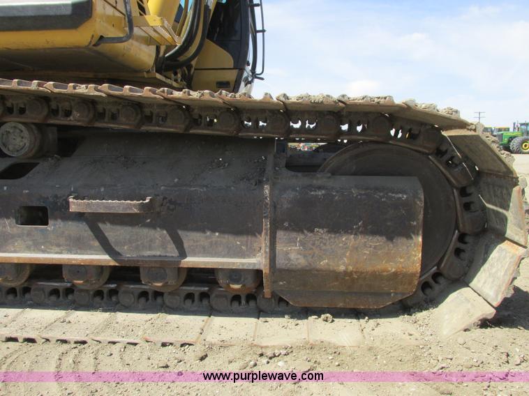 image for item A8792 2003 Caterpillar 330C L excavator