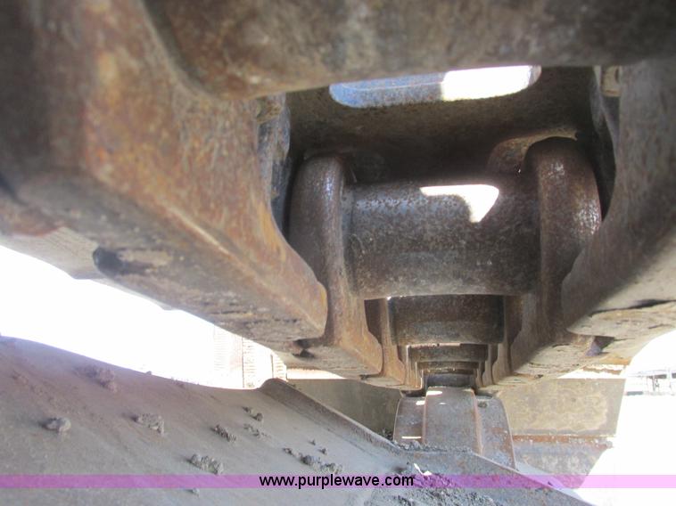 image for item A8792 2003 Caterpillar 330C L excavator