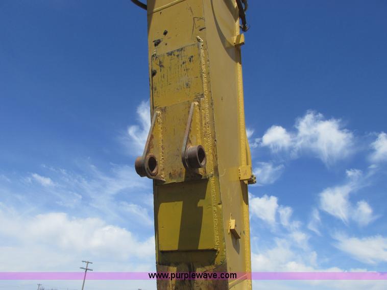 image for item A8792 2003 Caterpillar 330C L excavator