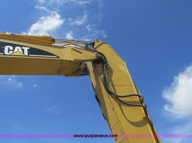 image for item A8792 2003 Caterpillar 330C L excavator