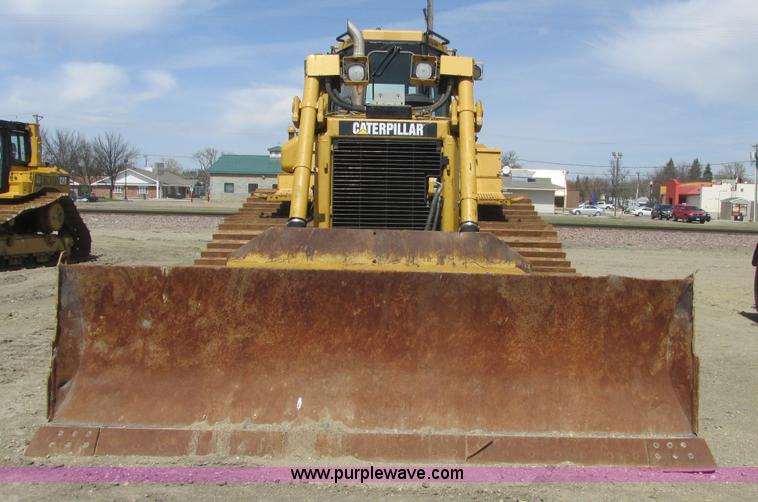 image for item A8793 2004 Caterpillar D6R LGP Series II dozer