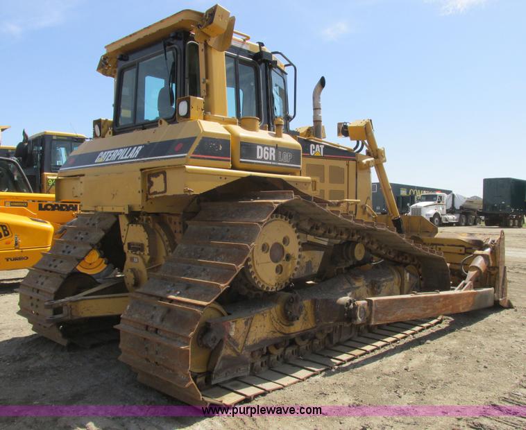 image for item A8793 2004 Caterpillar D6R LGP Series II dozer