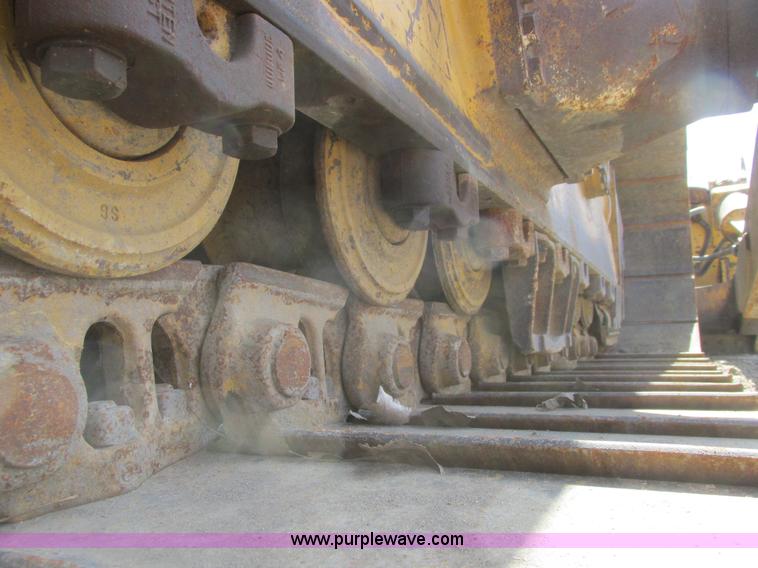 image for item A8793 2004 Caterpillar D6R LGP Series II dozer