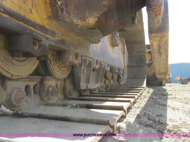 image for item A8793 2004 Caterpillar D6R LGP Series II dozer
