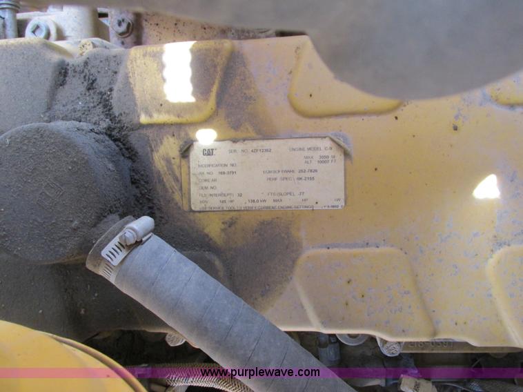 image for item A8793 2004 Caterpillar D6R LGP Series II dozer