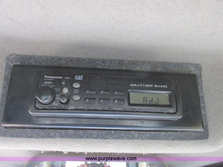 image for item A8793 2004 Caterpillar D6R LGP Series II dozer