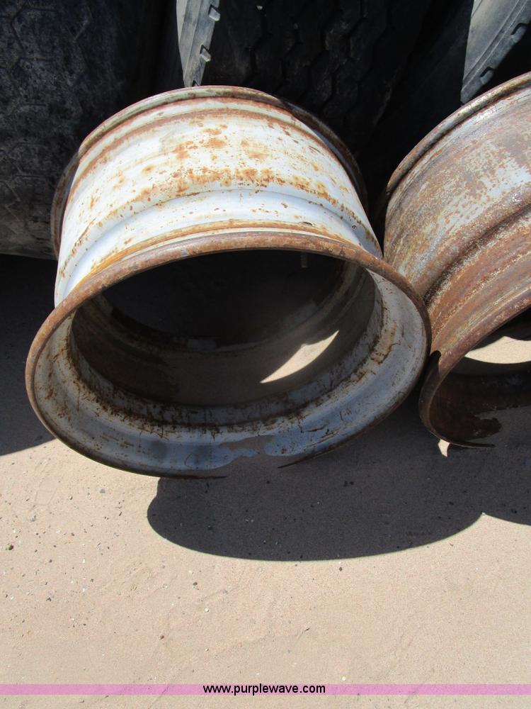 image for item BA9301 (5) 425/65R22.5 tires and wheels