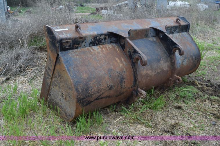image for item BA9750 JRB loader bucket