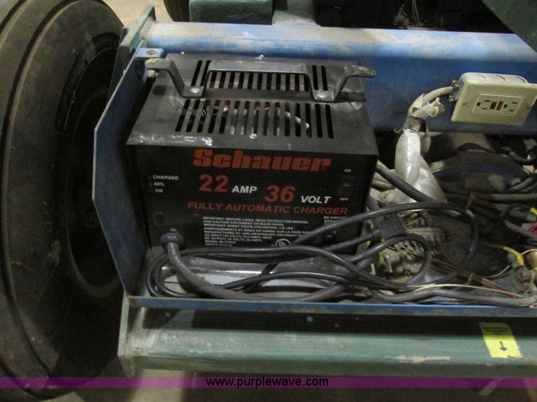 image for item BS9226 Genie 230/20HD boom lift