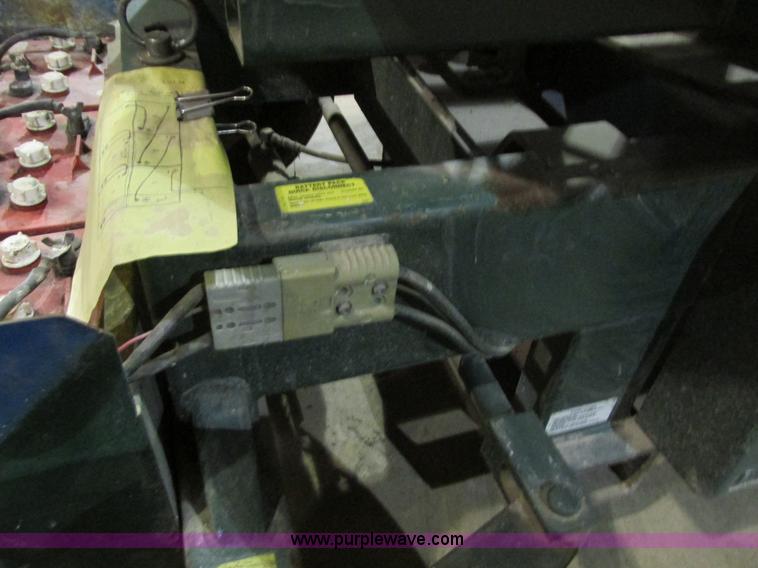 image for item BS9226 Genie 230/20HD boom lift