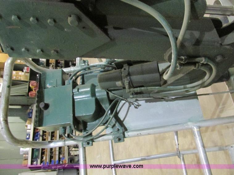 image for item BS9226 Genie 230/20HD boom lift