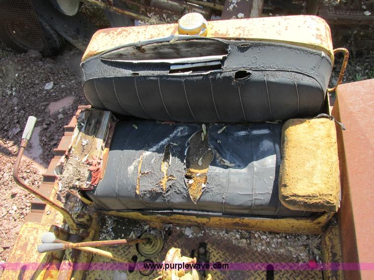 image for item BS9247 1953 Caterpillar D7 dozer