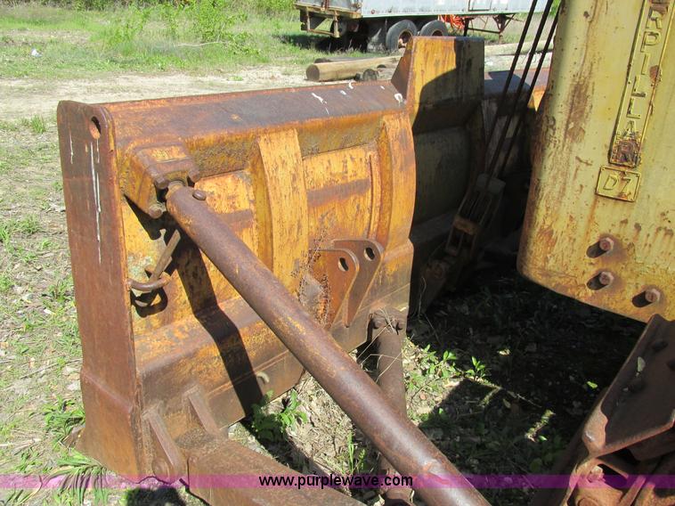 image for item BS9247 1953 Caterpillar D7 dozer