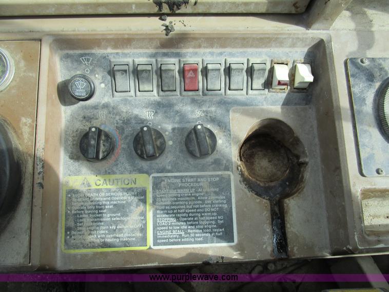 image for item D2415 1998 John Deere 644G wheel loader