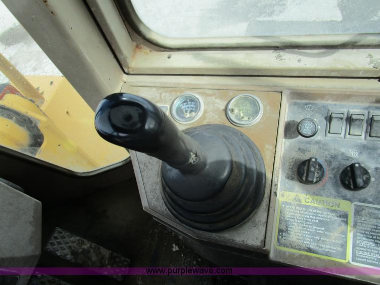 image for item D2415 1998 John Deere 644G wheel loader