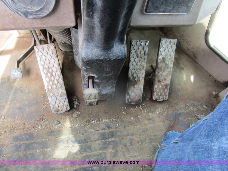 image for item D2415 1998 John Deere 644G wheel loader