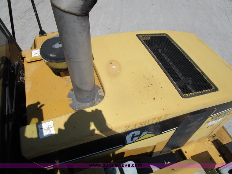 image for item D2421 1999 Caterpillar 950G wheel loader