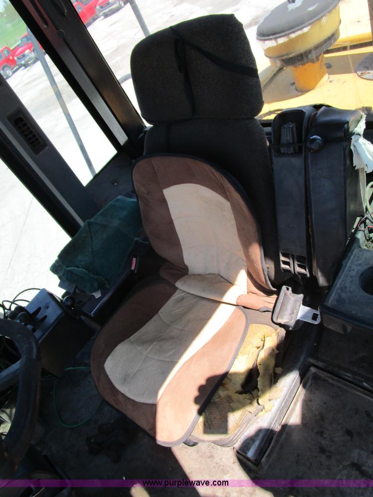 image for item D2421 1999 Caterpillar 950G wheel loader