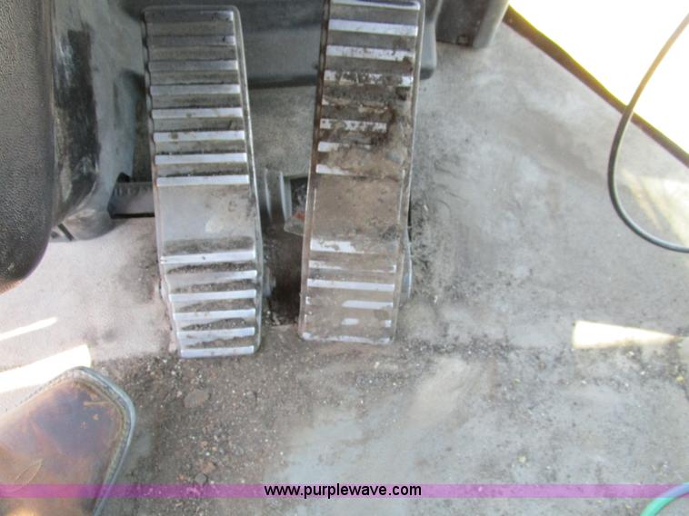 image for item D2421 1999 Caterpillar 950G wheel loader