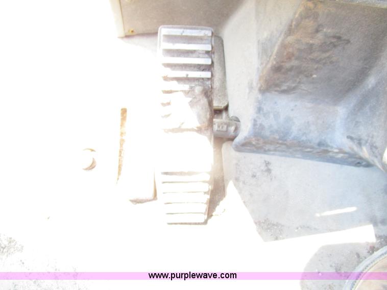 image for item D2421 1999 Caterpillar 950G wheel loader