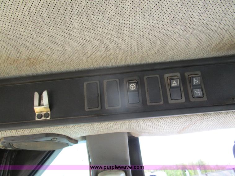 image for item D2421 1999 Caterpillar 950G wheel loader