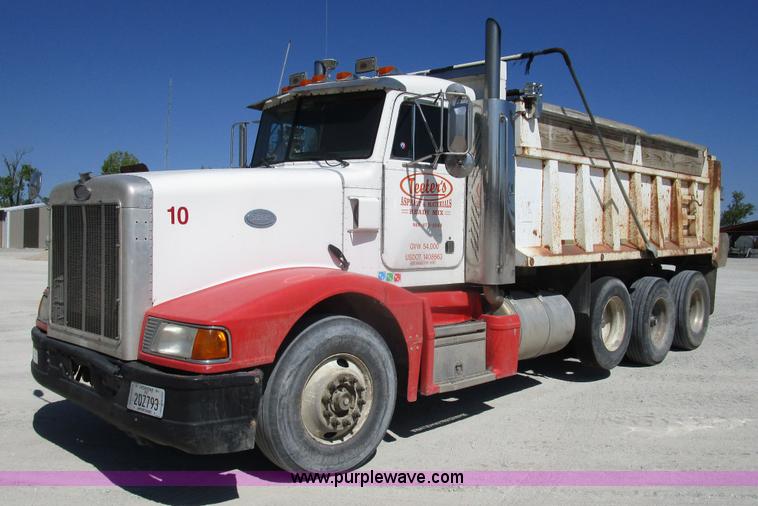 image for item D2429 1994 Peterbilt 377 dump truck