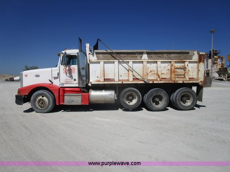 image for item D2429 1994 Peterbilt 377 dump truck