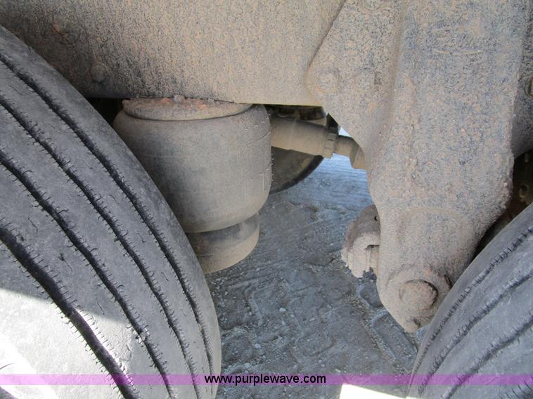 image for item D2429 1994 Peterbilt 377 dump truck