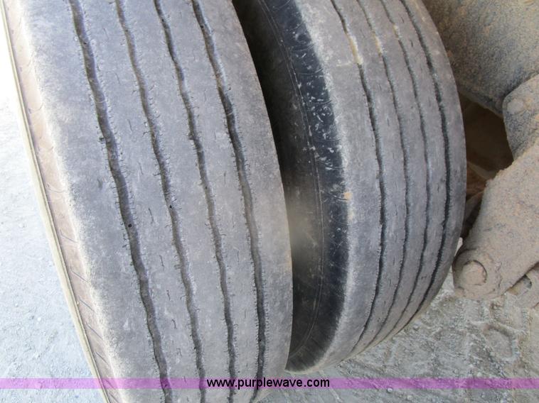 image for item D2429 1994 Peterbilt 377 dump truck